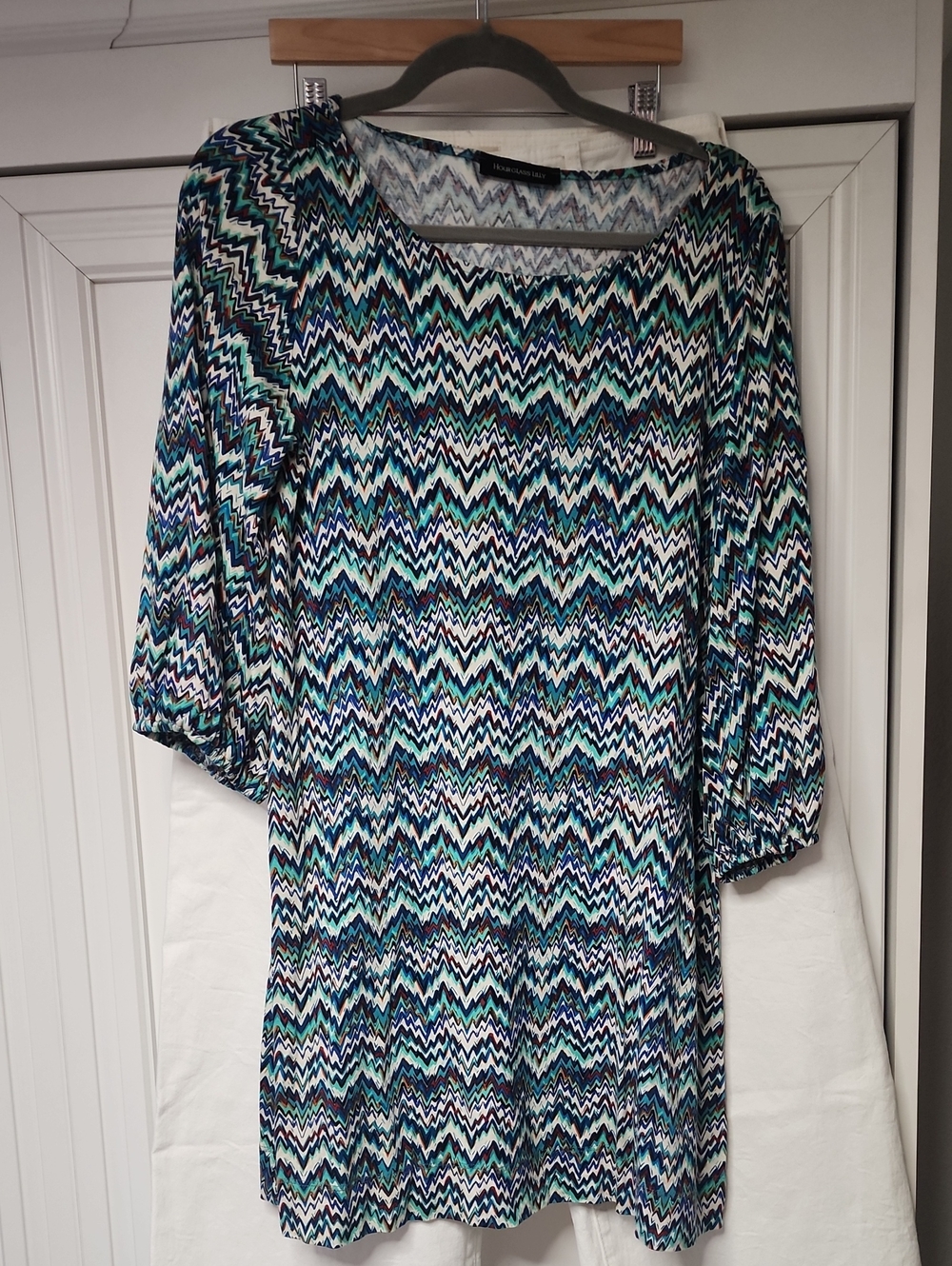 Hourglass Lilly Zigzag Tunic in Teal, Navy & White
